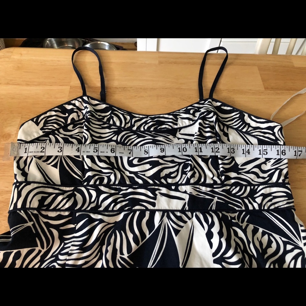 Vineyard Vines sailboat dress Navy/Wht - Picture 7 of 8